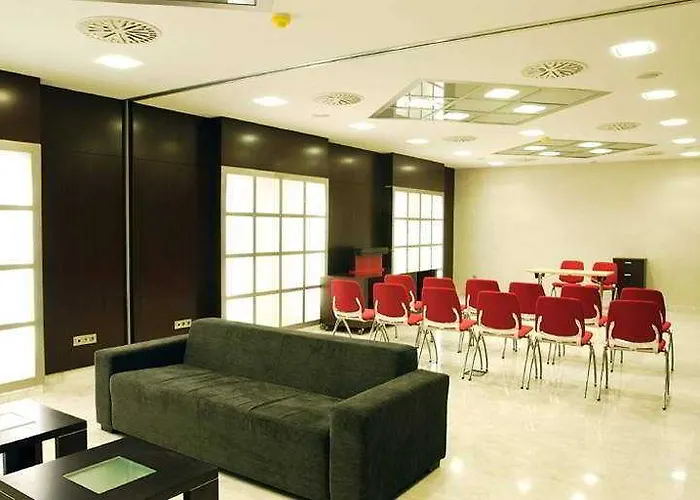 Ciutat De Hotell Girona