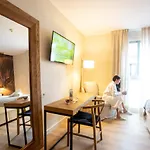 Ciutat De 4* Gérone