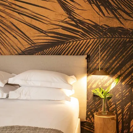 Ciutat De Ξενοδοχείο 4*