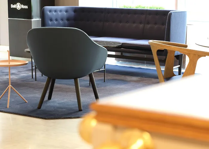 Готель Ciutat De