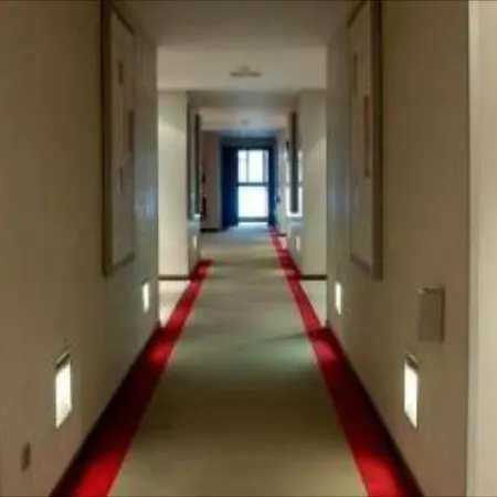 Ciutat De Ξενοδοχείο Χιρόνα